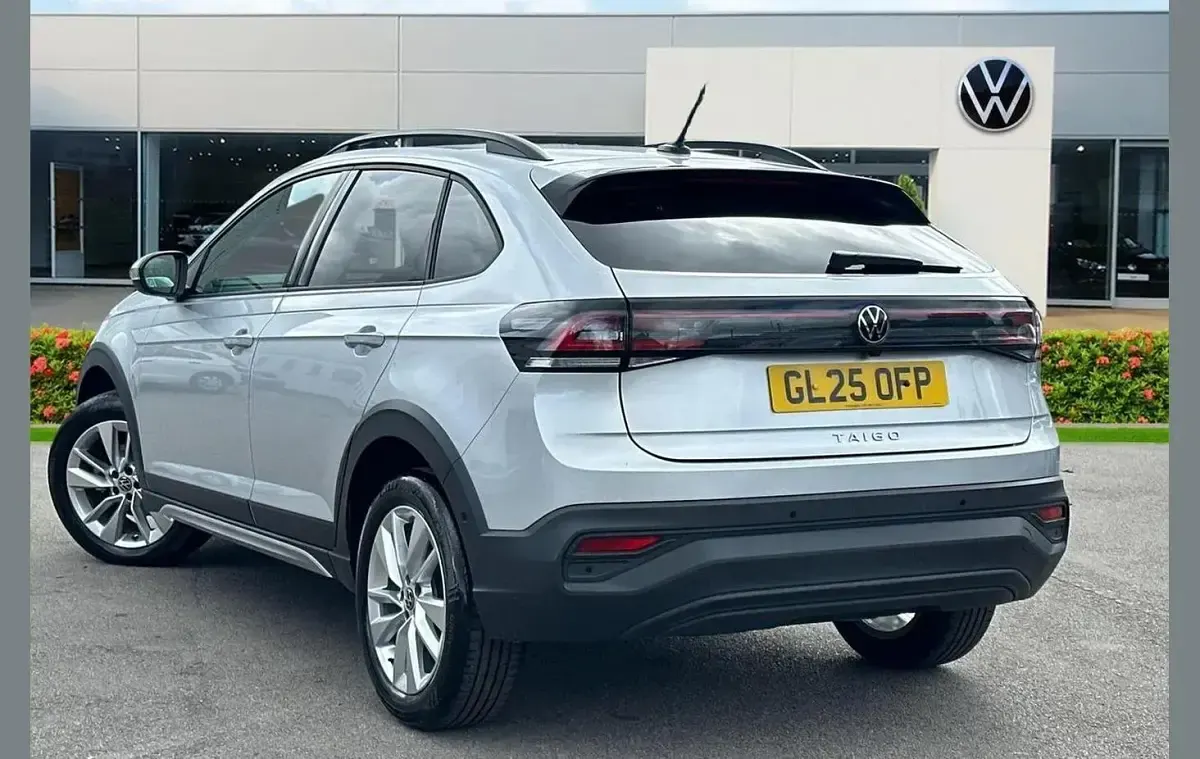 Used VW Taigo Match 95 HP (69 kW) 2025 Silver SUV