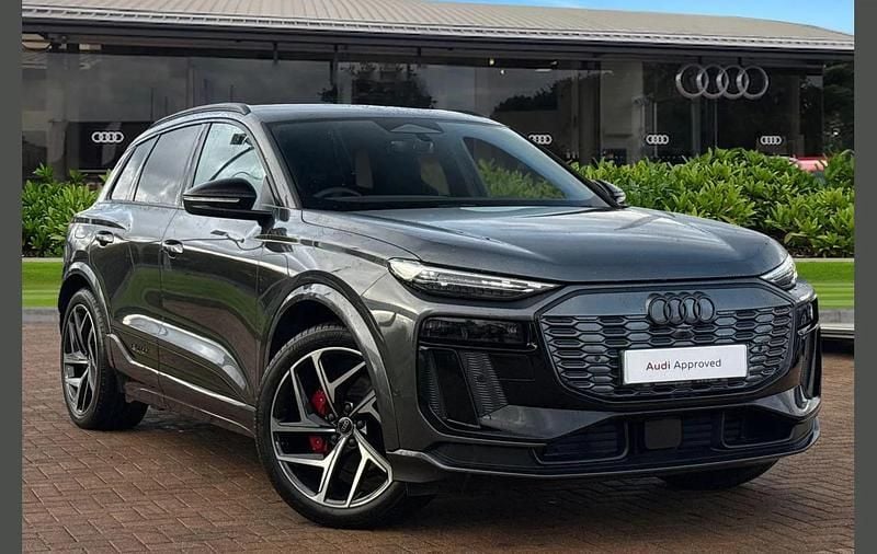 Grey Used 2024 Audi Q6 e-tron Performance SUV | £51,490 (Fair price) - Image 1/4