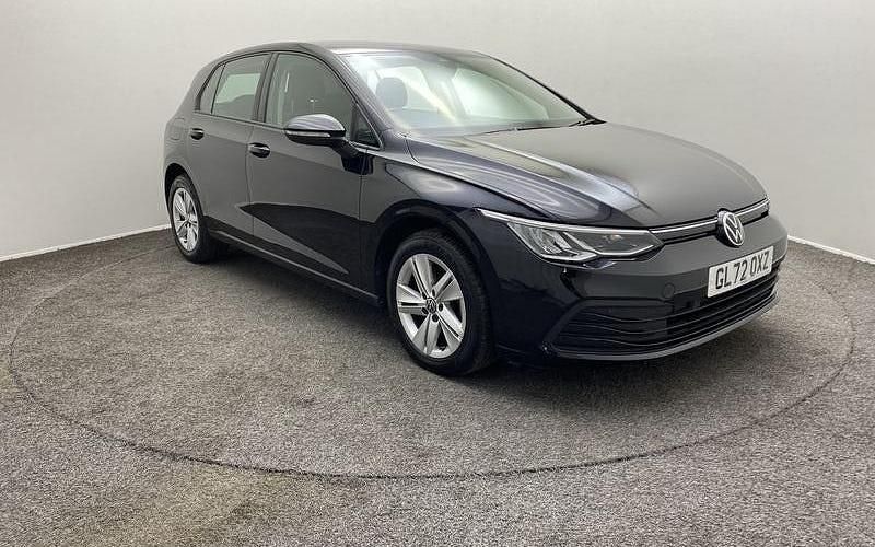 Used VW Golf VIII Life 116 HP (85 kW) 2022 Deep black pearl Hatchback