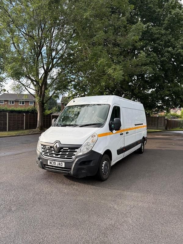 White Used 2019 Renault Master Business Van | £5,500 (Super price) - Image 1/4