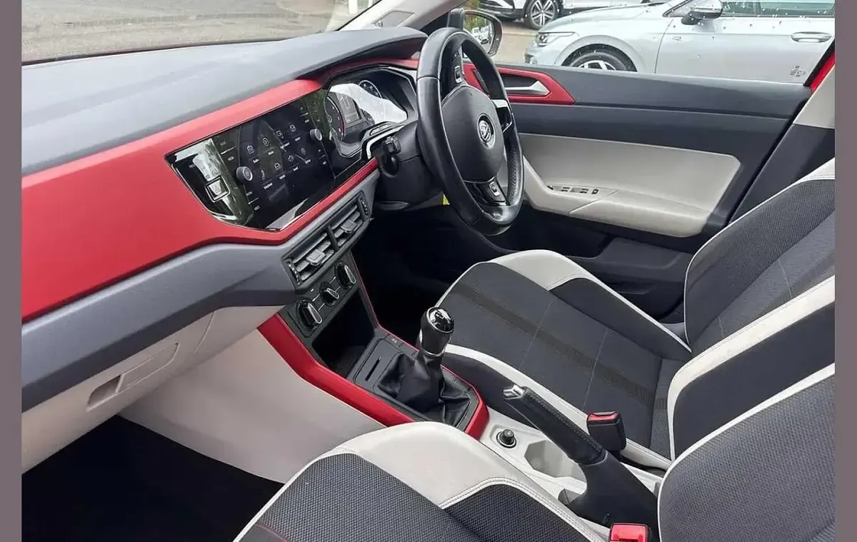 Used VW Polo Beats 95 HP (69 kW) 2018 Red Hatchback
