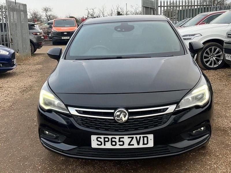 Used Vauxhall Astra SRi 150 HP (110 kW) 2015 Black Hatchback