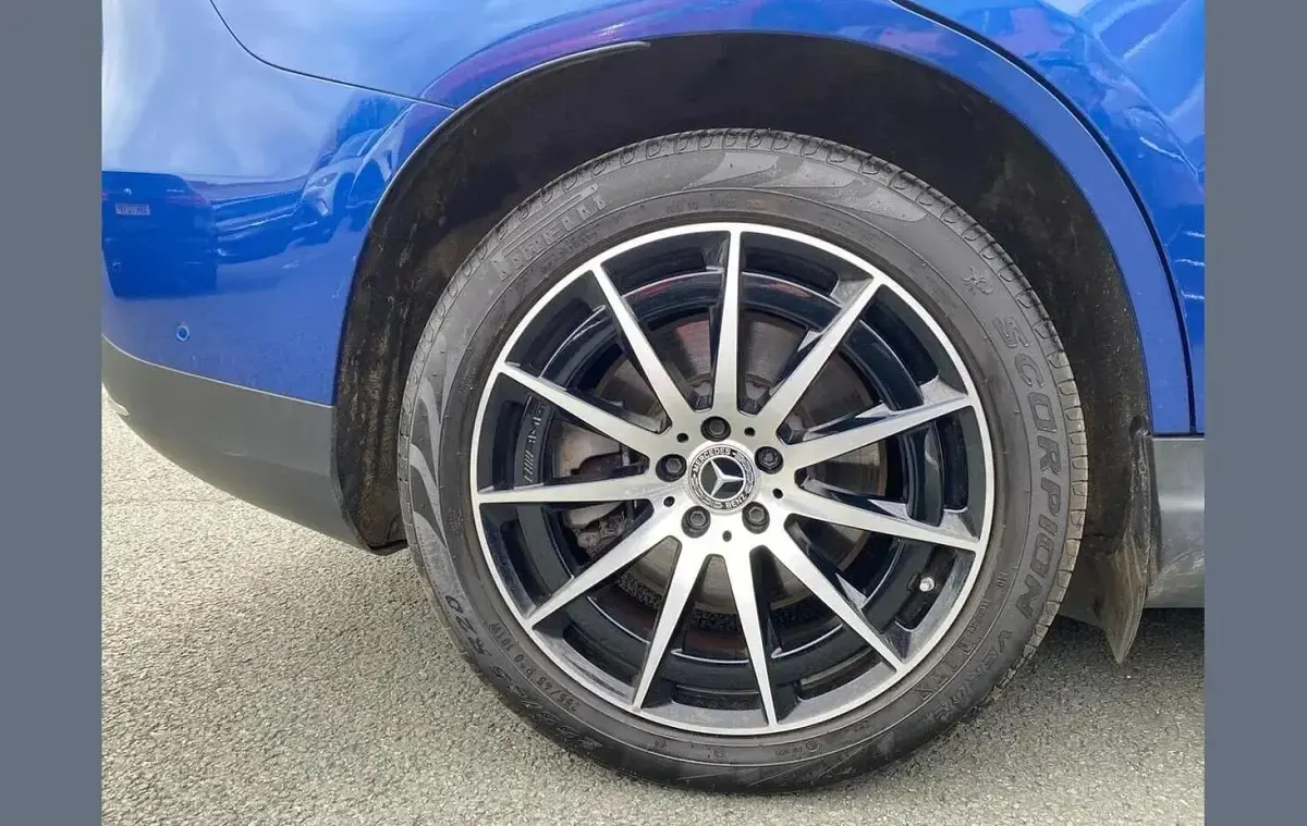 Used Mercedes EQC400 AMG line 300 kW (408 HP) 2023 Blue SUV