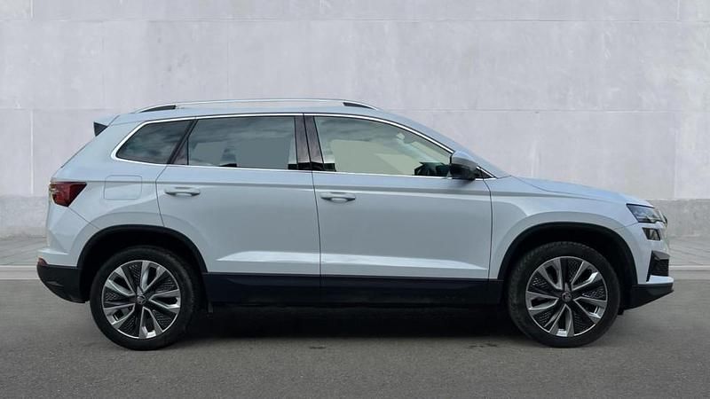 Used Skoda Karoq SE L 150 HP (110 kW) 2023 White SUV