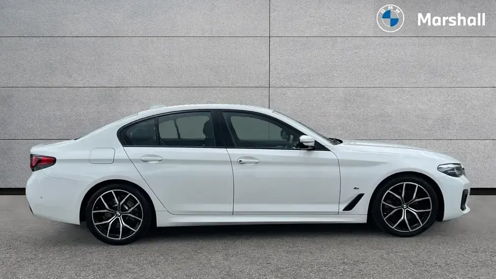 Used BMW 520 M Sport 190 HP (139 kW) 2021 Alpine white