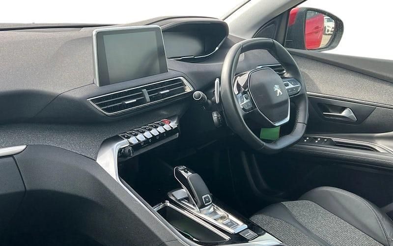 Used Peugeot 3008 Allure 131 HP (96 kW) 2020 Red SUV