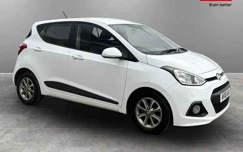 Used Hyundai i10 Premium 87 HP (63 kW) 2016 Hatchback