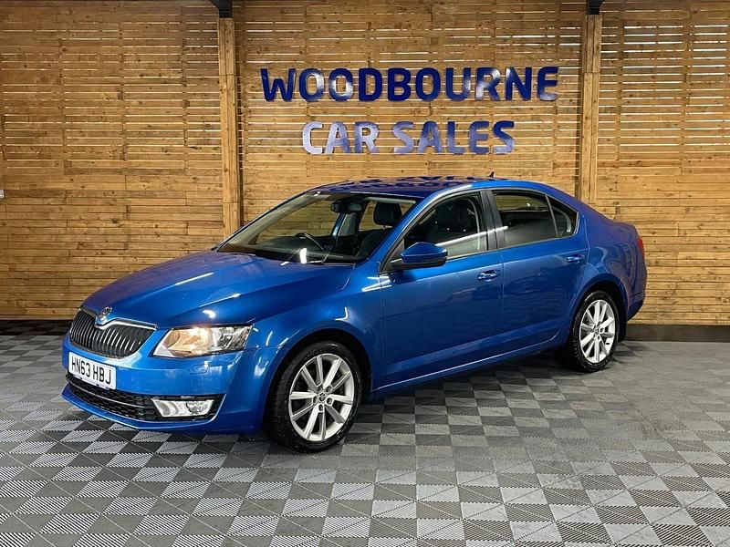 Used Skoda Octavia Elegance 140 HP (102 kW) 2013 Blue Hatchback