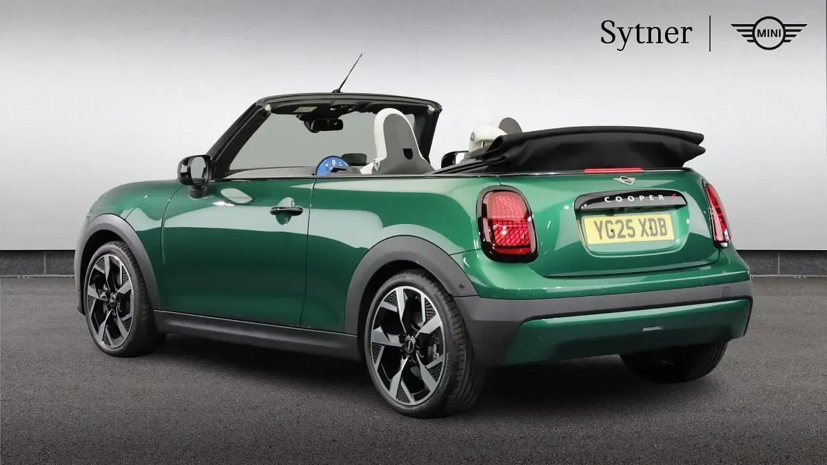 Used Mini Cooper 147 kW (201 HP) 2025 Green Hatchback