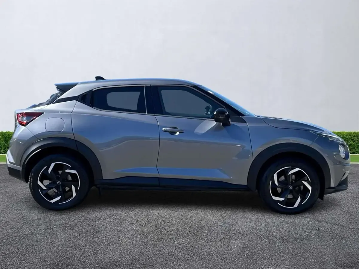 Used Nissan Juke N-Connecta 2023 Grey SUV