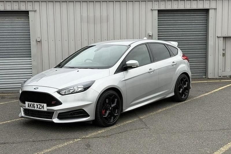 Silver Used 2016 Ford Focus ST Hatchback | £8,300 (Super price) - Image 1/1