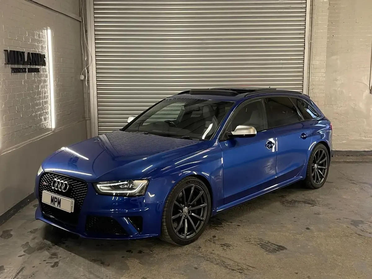 Used Audi RS4 Advanced 450 HP (330 kW) 2014 Blue Estate