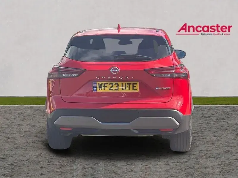 Used Nissan Qashqai N-Connecta 190 HP (139 kW) 2023 Red SUV