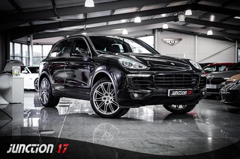 Used Porsche Cayenne 385 HP (283 kW) 2015 Black SUV