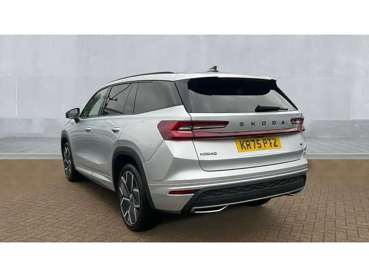 New Skoda Kodiaq SportLine 200 HP (147 kW) 2026 Silver SUV