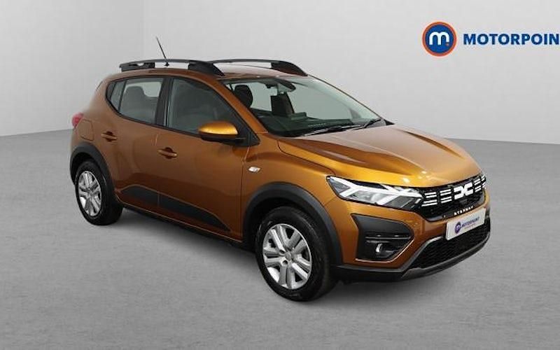 Used 2025 Dacia Sandero Expression Hatchback | £11,099 (Super price) - Image 1/3