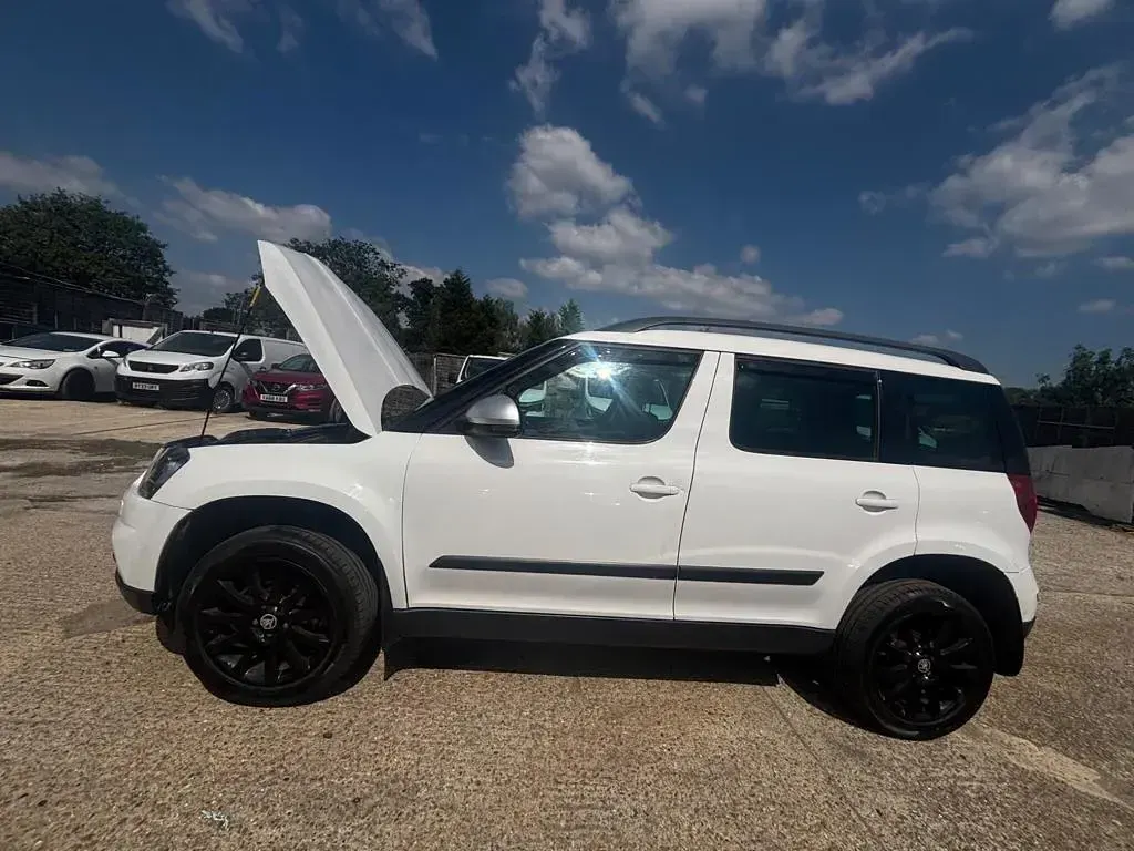 Used Skoda Yeti Elegance 2014 White SUV