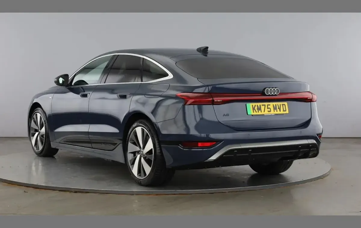 New Audi A6 e-tron S-Line 266 kW (362 HP) 2025 Blue Hatchback