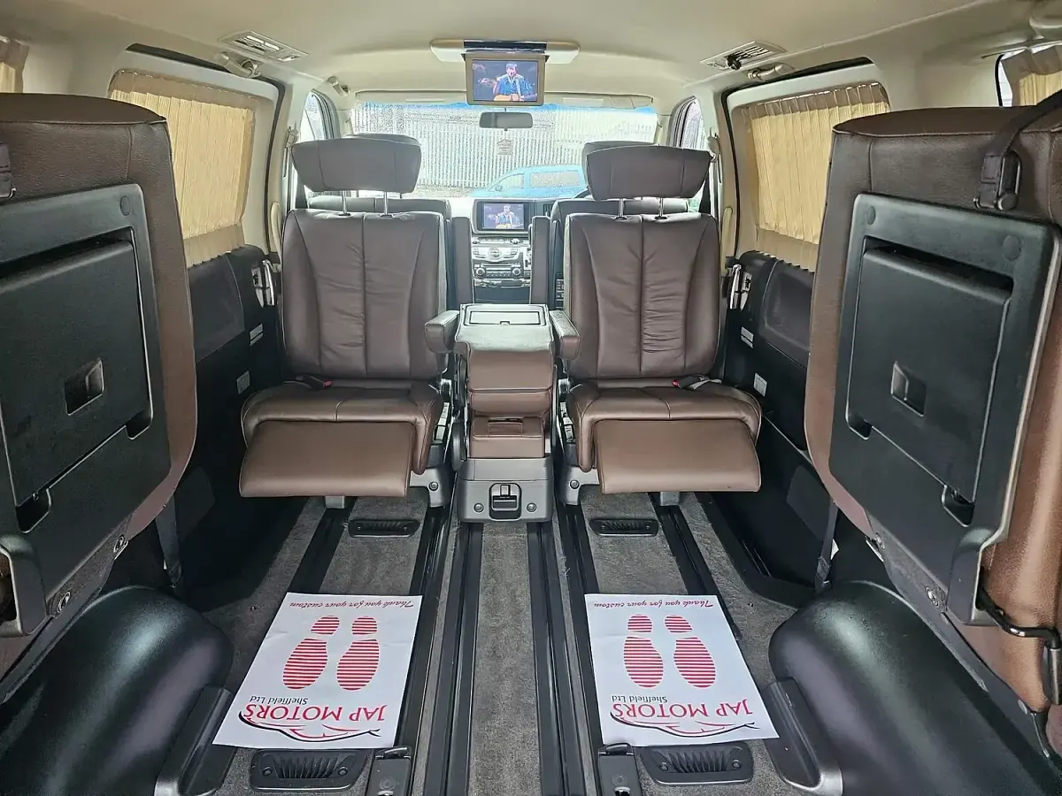 Used Nissan Elgrand 2009 Black MPV