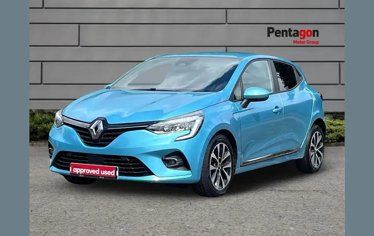 Begagnad Renault Clio V Iconic 99 HK (72 kW) 2020 Blå Halvkombi