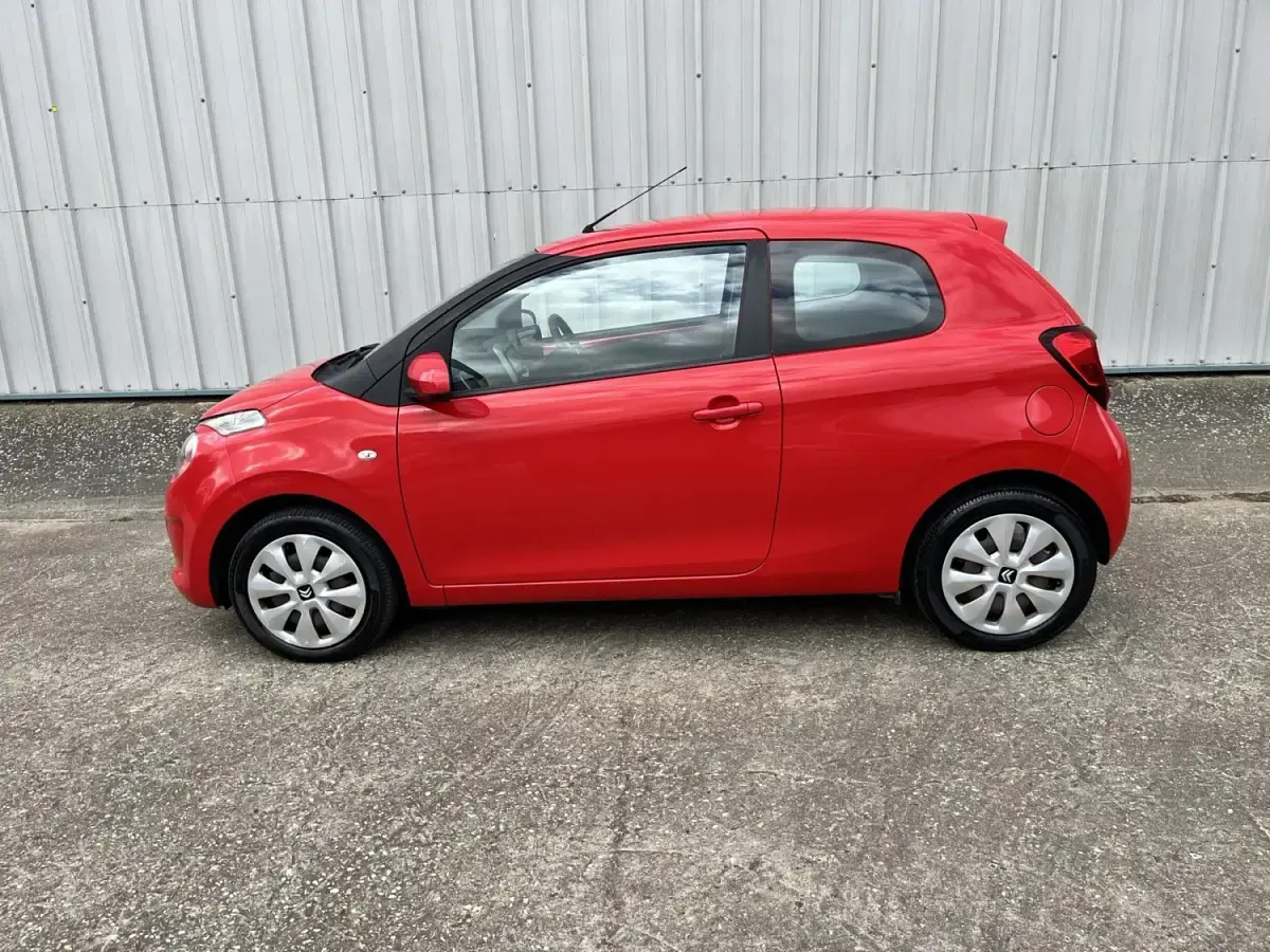 Usado Citroën C1 Feel 72 HP (52 kW) 2018 Vermelho Citadino