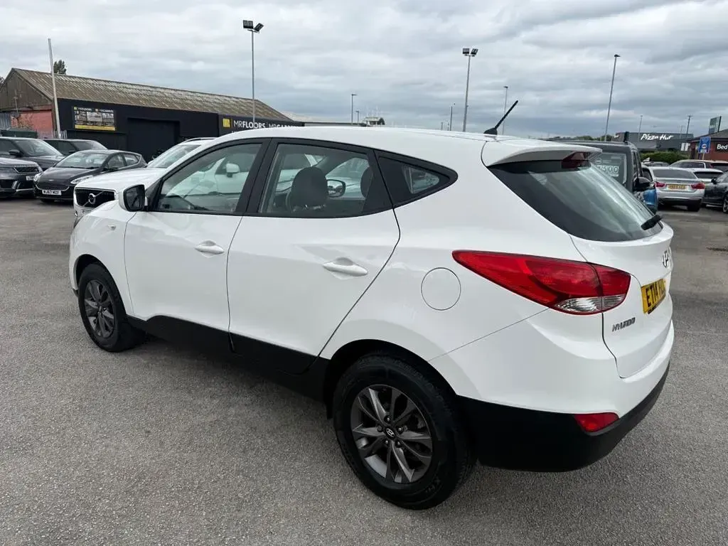 Used Hyundai ix35 115 HP (84 kW) 2014 White SUV