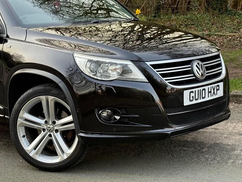 Used VW Tiguan R-line 200 HP (147 kW) 2010 Black SUV