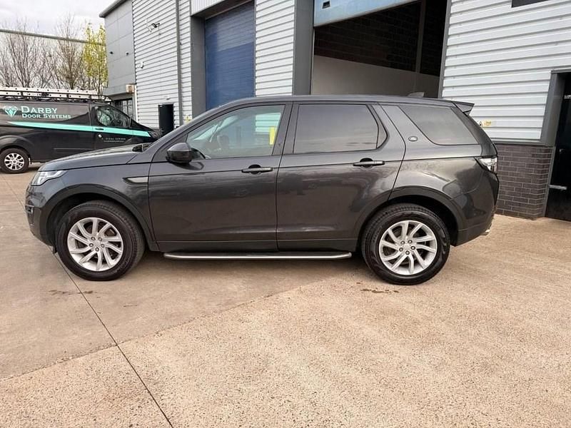 Second-hand Land Rover Discovery Sport SE 180 CP (132 kW) 2017 Gri SUV