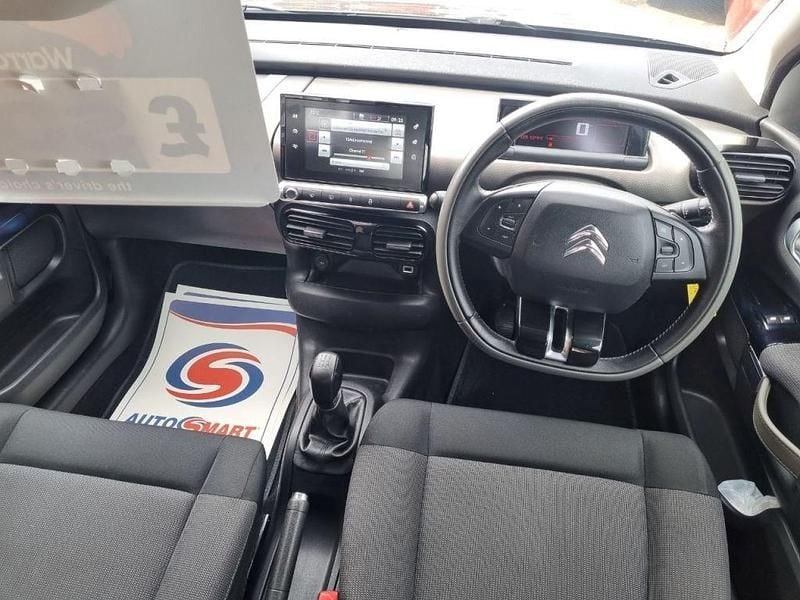 Used Citroën C4 Cactus Feel 101 HP (74 kW) 2015 Grey Hatchback