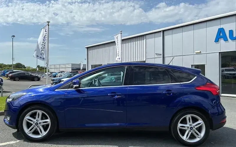 Used Ford Focus Zetec 101 HP (74 kW) 2017 Hatchback