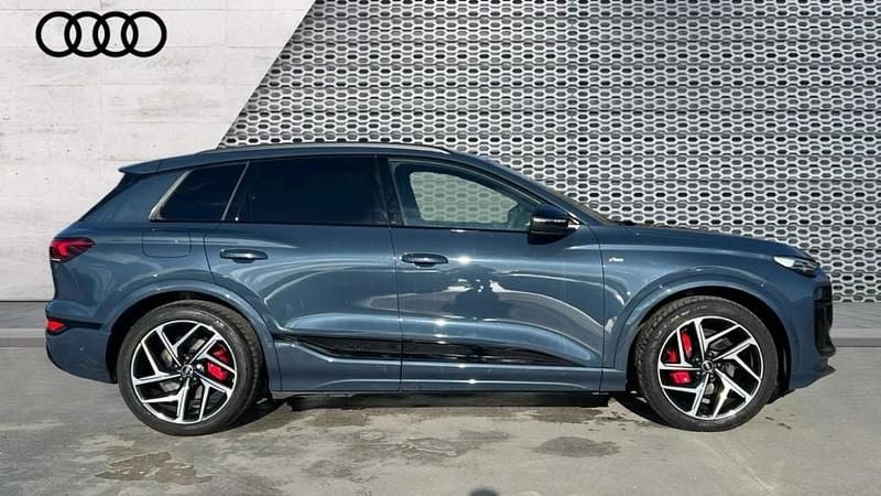 Used Audi Q6 e-tron Advanced 285 kW (388 HP) 2025 Blue SUV