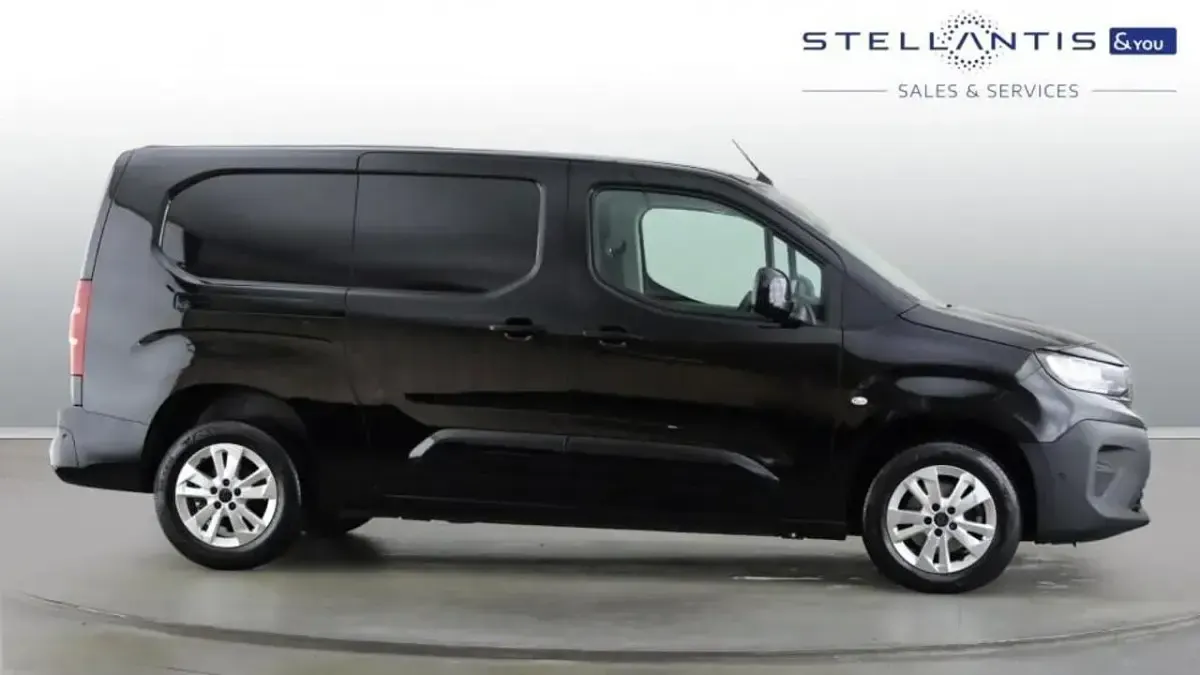 Used Peugeot Partner 129 HP (94 kW) 2025 Black MPV