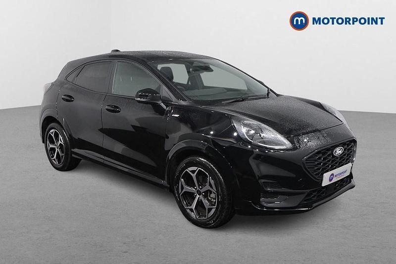 Black Used 2025 Ford Puma Gen-E ST-Line Hatchback | £20,649 (Fair price) - Image 1/4