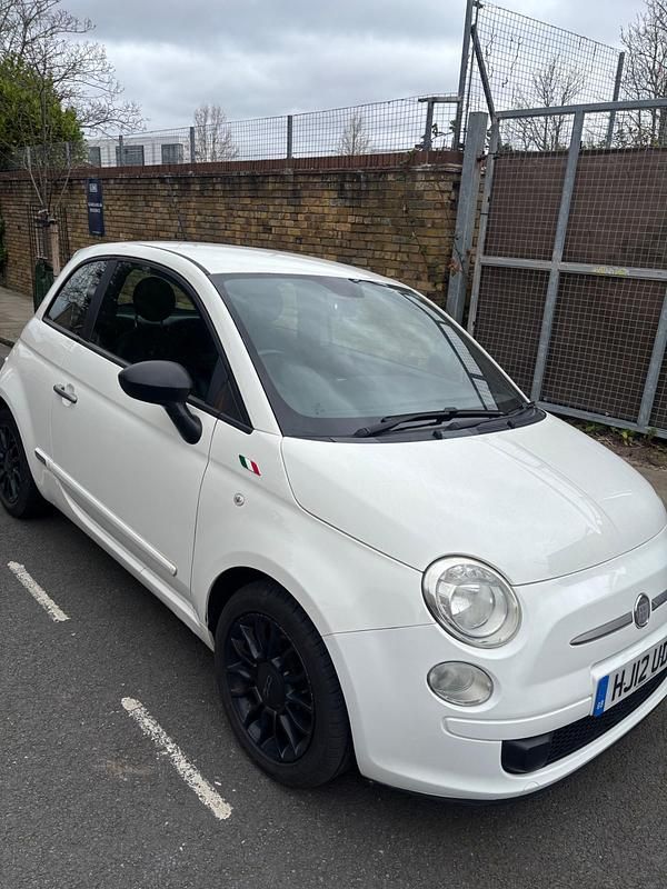 Used Fiat 500 85 HP (62 kW) 2012 White Hatchback