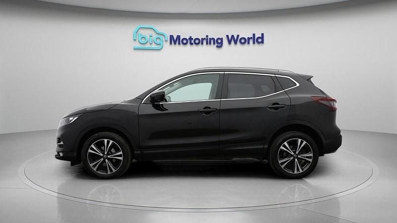 Used Nissan Qashqai N-Connecta 160 HP (117 kW) 2021 Black SUV
