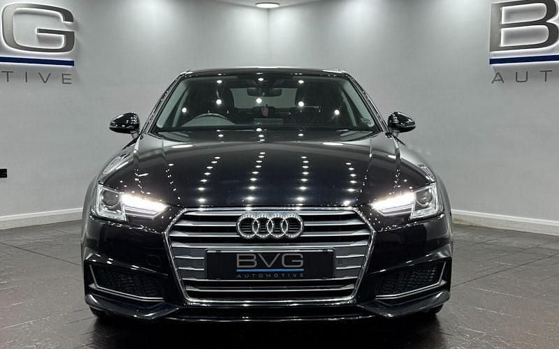 Used Audi A4 Sport 150 HP (110 kW) 2019 Black Sedan