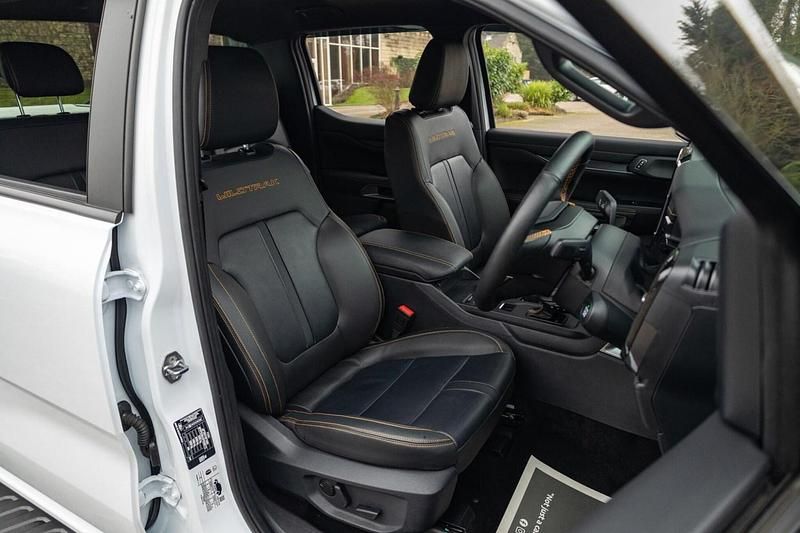 Used Ford Ranger Wildtrack 237 HP (174 kW) 2025 White Pickup