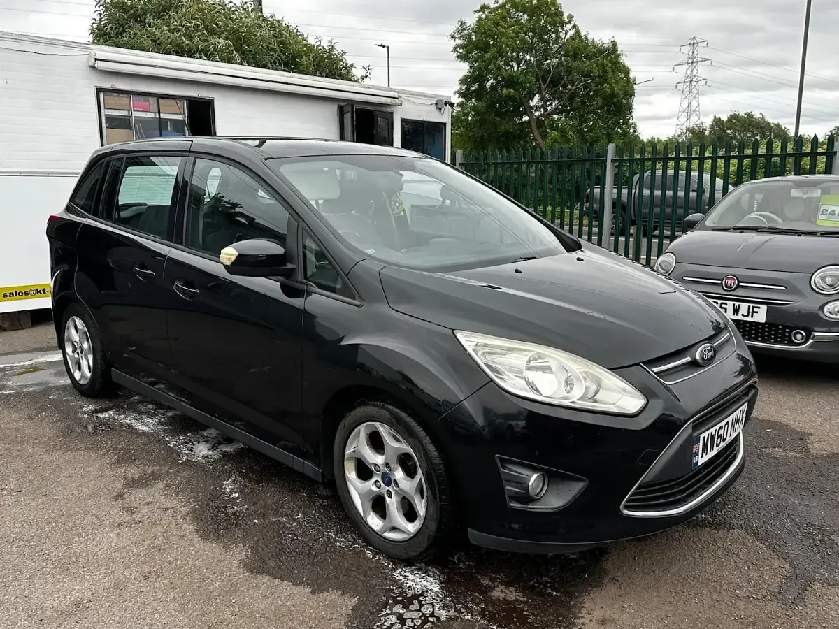 Used Ford Grand C-Max Zetec 125 HP (91 kW) 2011 Black MPV