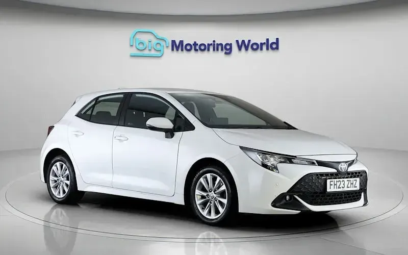Używany Toyota Corolla 140 KM (102 kW) 2026 Hatchback