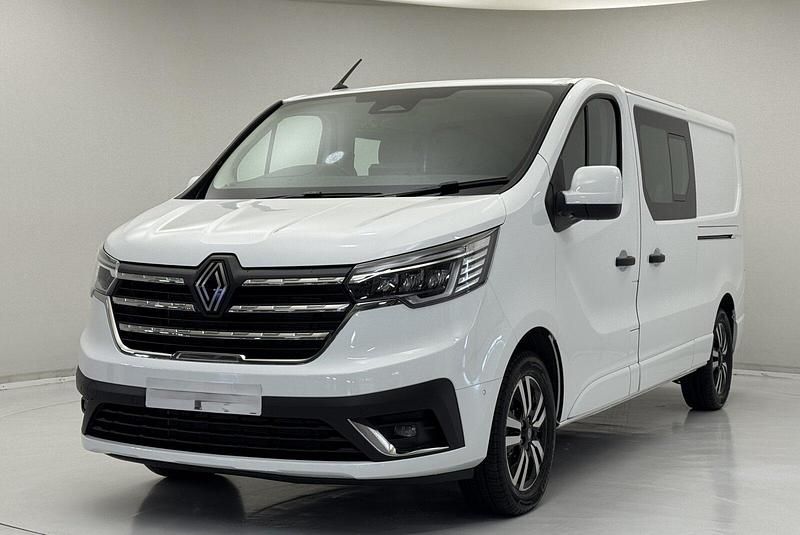 Ny Renault Trafic 150 HK (110 kW) 2025 Vit Minibuss