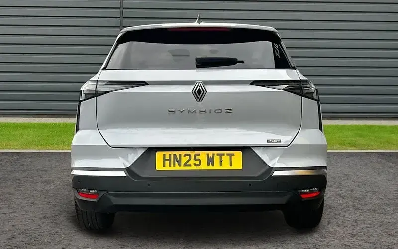 Begagnad Renault Symbioz Techno 143 HK (105 kW) 2025 SUV