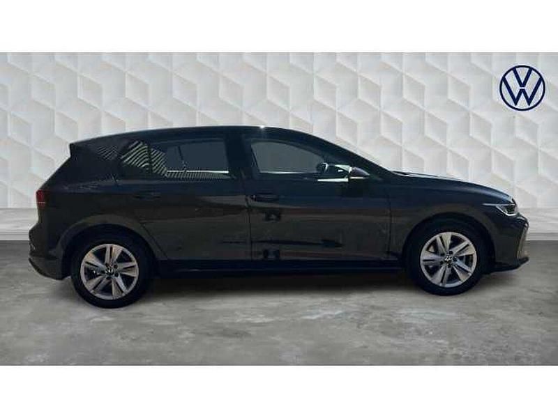 Used VW Golf VIII 115 HP (84 kW) 2024