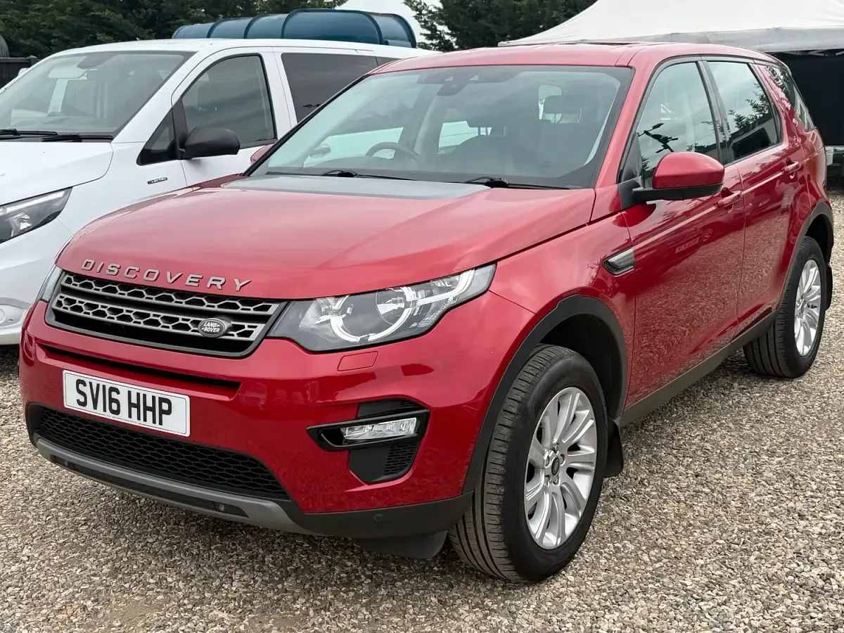 Used Land Rover Discovery 4 SE 2016 Red SUV