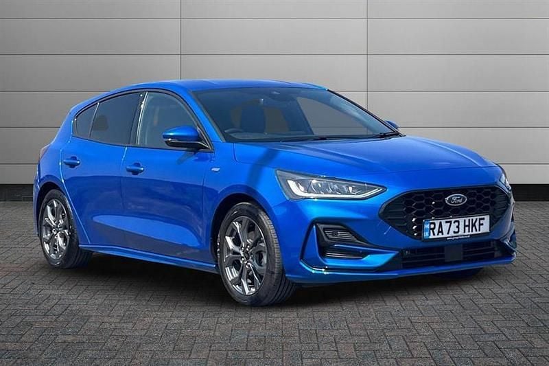 Desert island blue Used 2024 Ford Focus ST-Line Hatchback | £17,999 (Fair price) - Image 1/4