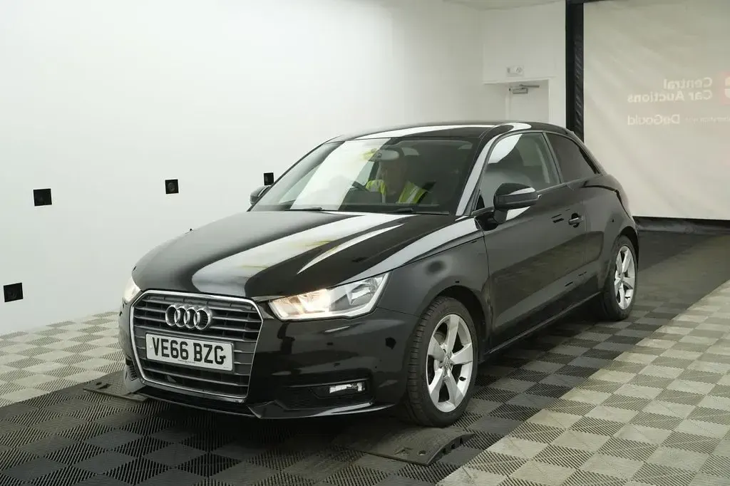 Used Audi A1 Sport 116 HP (85 kW) 2016 Black Hatchback