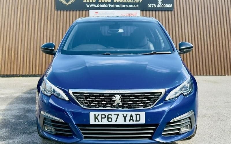 Used Peugeot 308 GT-line 120 HP (88 kW) 2017 Blue Hatchback