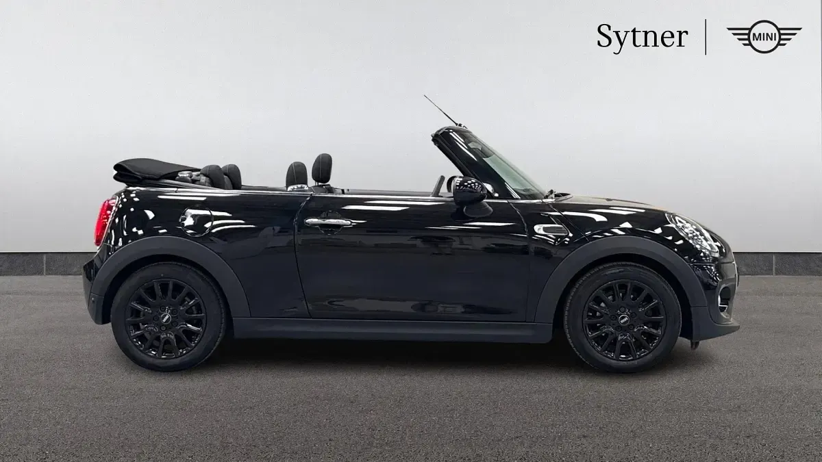 Used Mini Cooper Classic 134 HP (98 kW) 2019 Black Hatchback