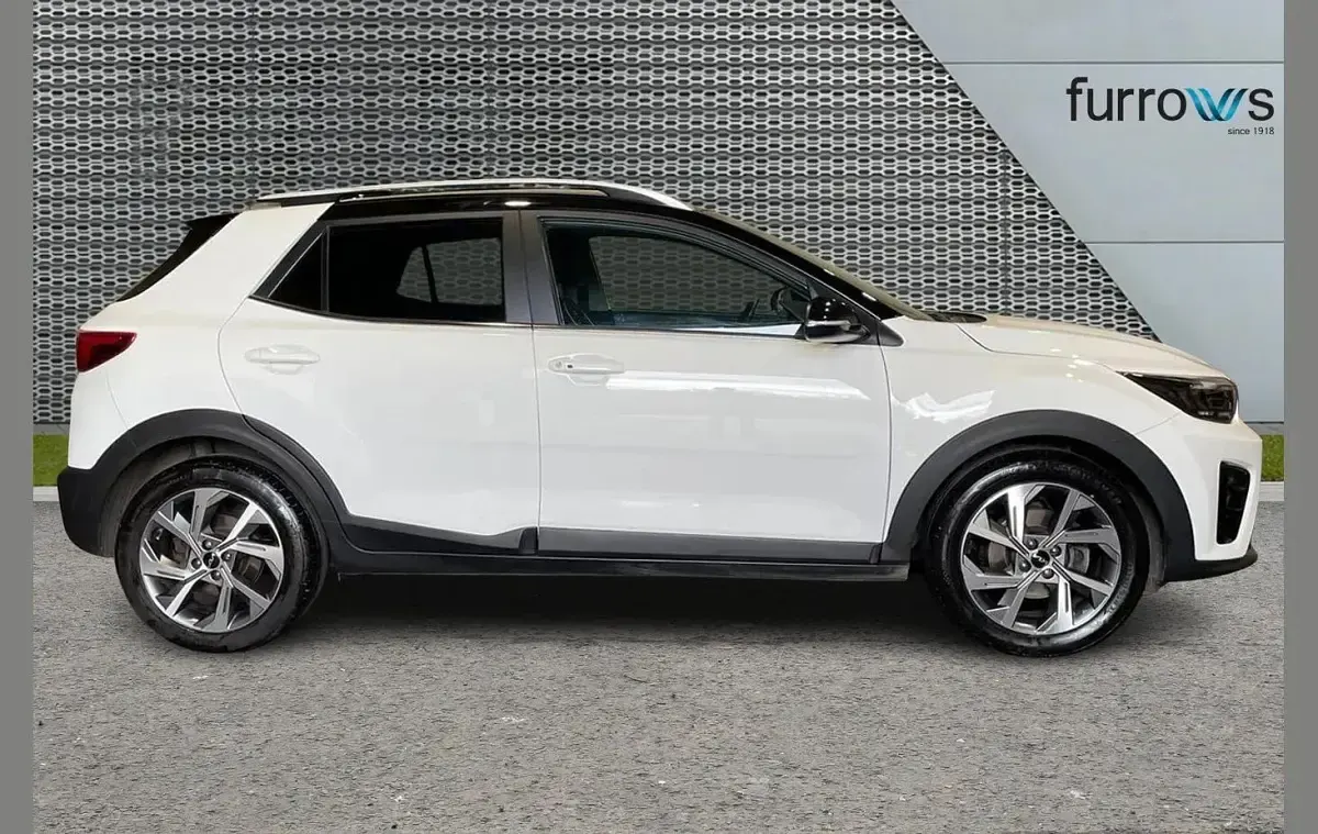 Used Kia Stonic GT-Line S 117 HP (86 kW) 2023 White SUV