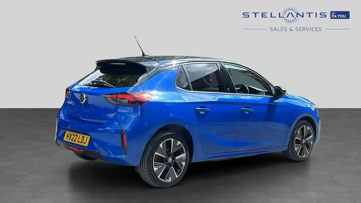Used Vauxhall Corsa-e SRi 98 kW (134 HP) 2022 Blue Hatchback