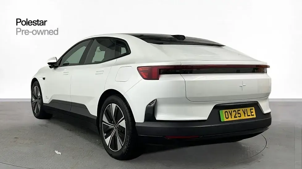 Begagnad Polestar 4 Plus 400 kW (544 HK) 2025 Vit SUV